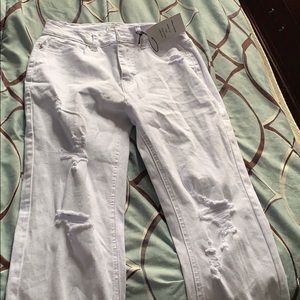 I’m selling these encore jeans